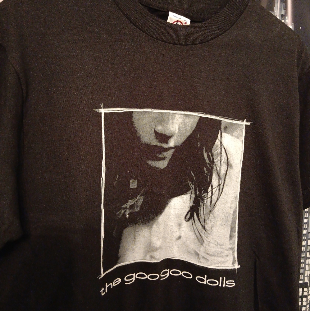 Gutterflower by the goo goo dolls t-shirt (2002) Brand-new